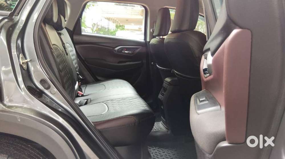 Maruti Suzuki Grand Vitara 1.5 Sigma Smart Hybrid, 2025, Petrol