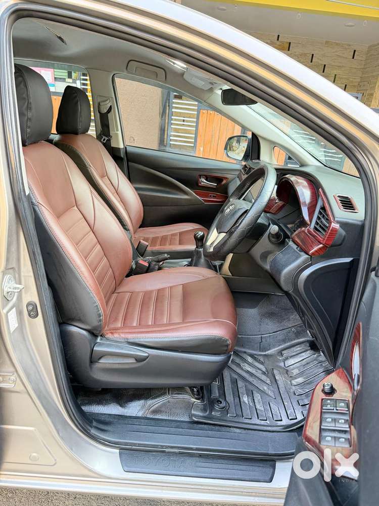 Toyota Innova Crysta 2.4 Gx Mt 8s, 2016, Diesel
