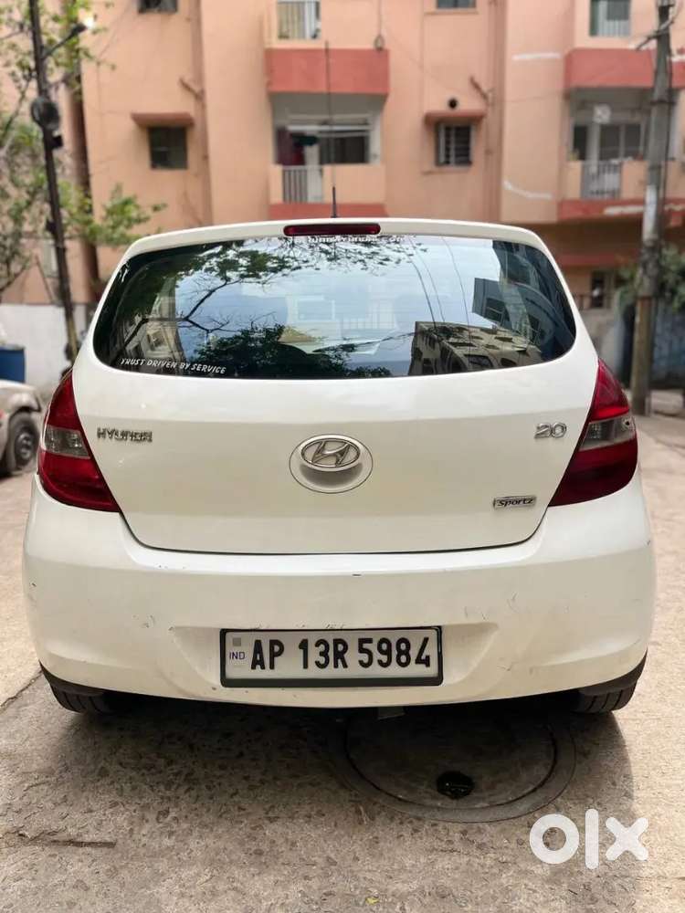 Hyundai I20 2010 Petrol 80000 Km Driven