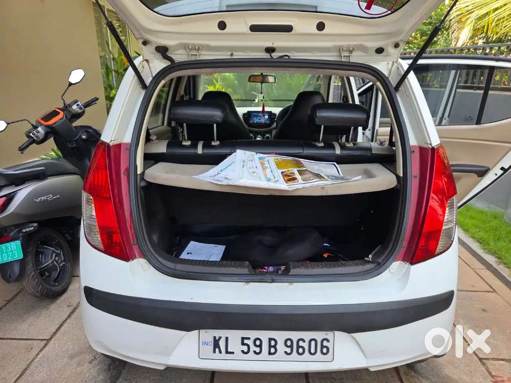 Hyundai I10 Sportz Petrol 2010