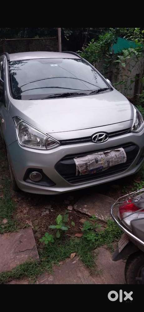 Hyundai Grand I10 2017 Petrol Well Maintained Less Used