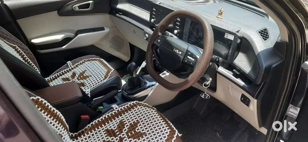 Kia Carens Clavis 2025 Petrol Good Condition