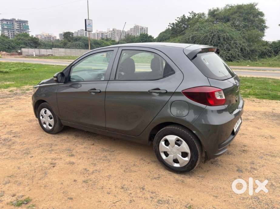 Tata Tiago 1.2 Revotron Xt (o), 2021, Petrol
