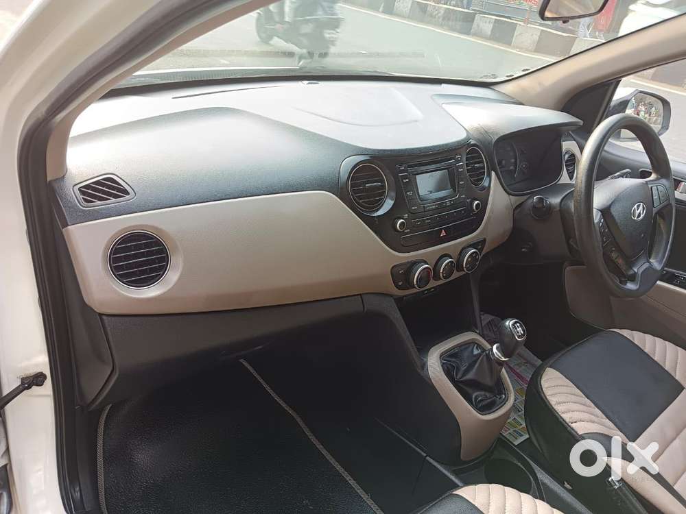 Hyundai Grand I10 1.2 Crdi Sportz Dual Tone, 2015, Petrol