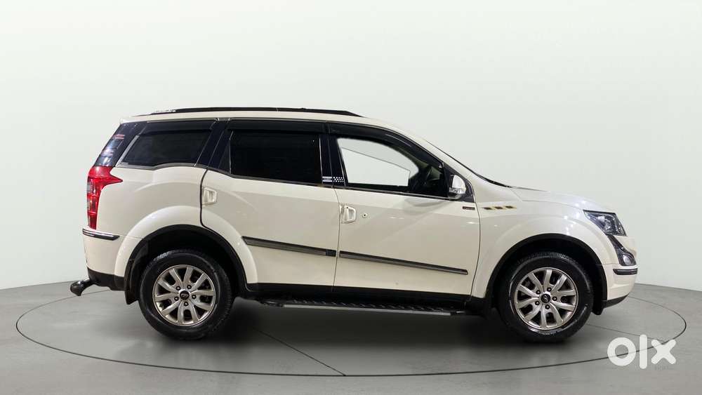 Mahindra Xuv500 At G 2.2 Mhwak, 2017, Petrol