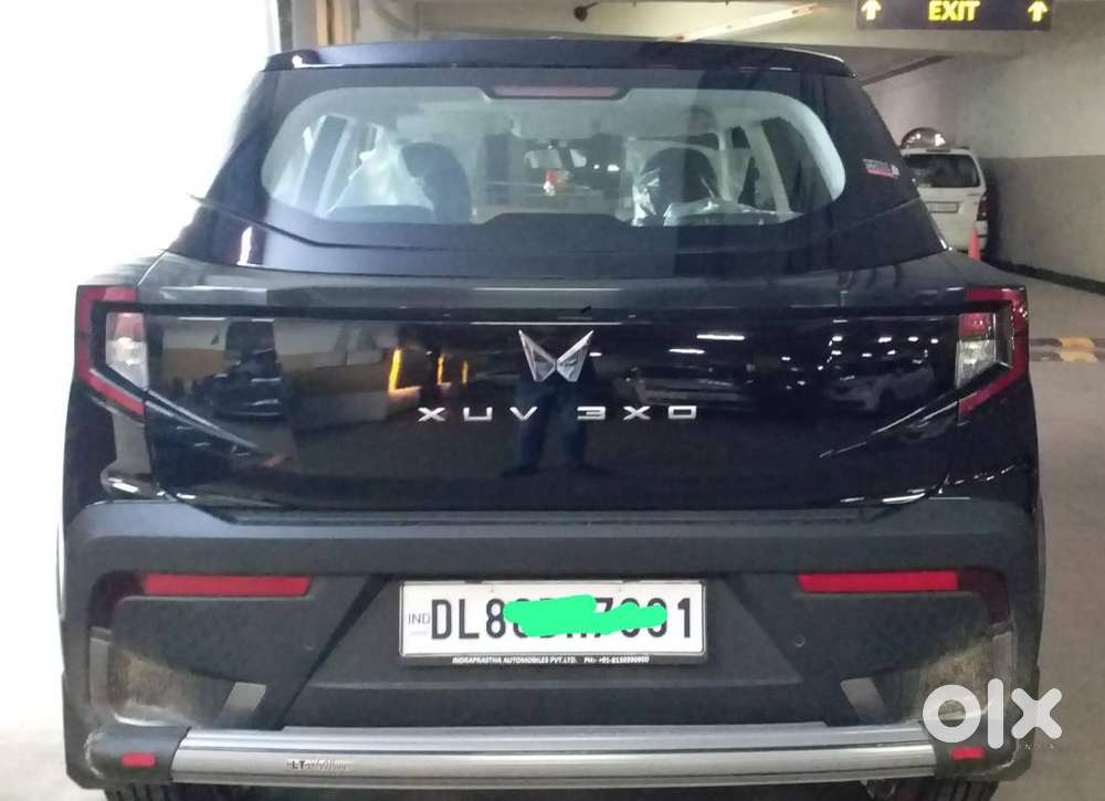 Mahindra Xuv 3xo Black In Excellent Condition