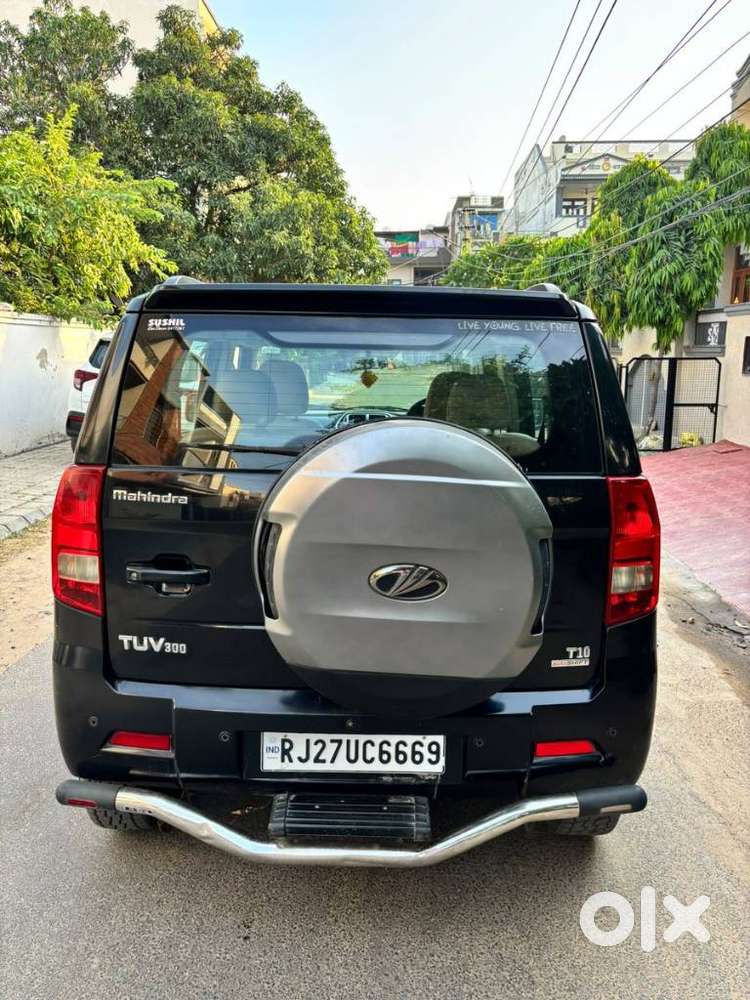 Mahindra Tuv 300 T10 Amt, 2017, Diesel