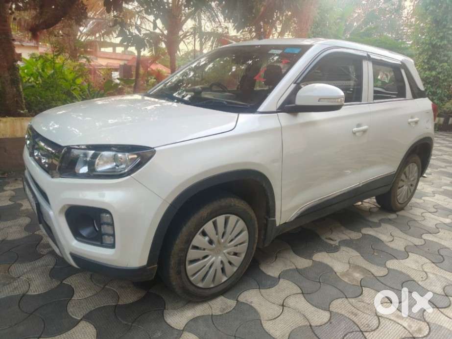 Maruti Suzuki Brezza, 2022, Petrol