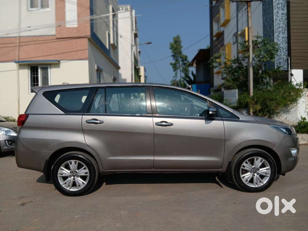 Toyota Innova Crysta 2.8 Z, 2016, Diesel