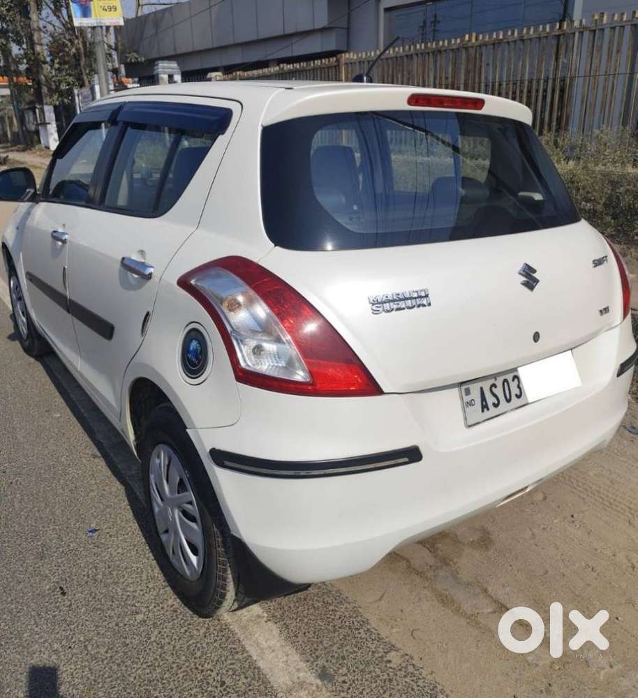 Maruti Suzuki Swift Vxi + Manual, 2015, Petrol