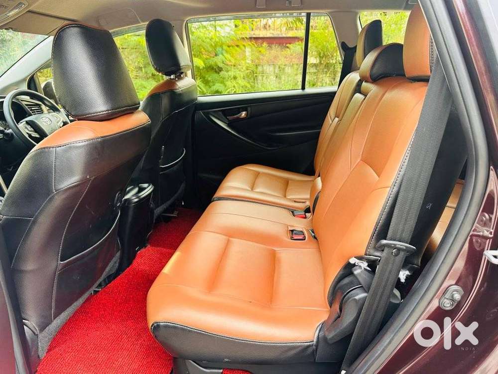 Toyota Innova Crysta [2020-ongoing] 2.4 Gx At 8 Str, 2021, Diesel