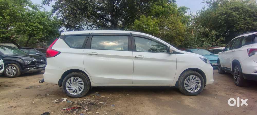 Toyota Rumion S Cng Manual Dual Tone, 2025, Cng & Hybrids