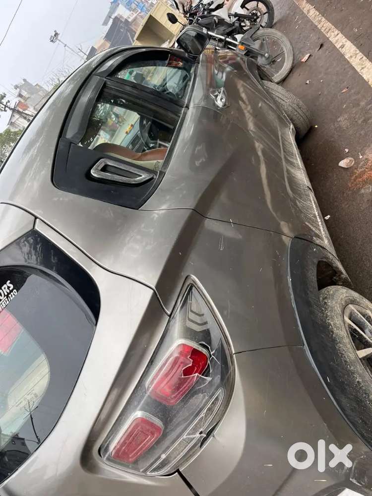 Mahindra Kuv 100 2018 Petrol Car