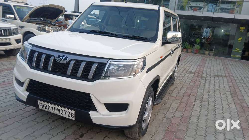Mahindra Bolero Neo N8, 2021