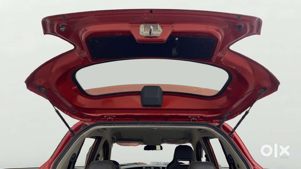 Mahindra Kuv100 Nxt 1.2 K4 Plus Petrol 6 Str, 2018, Petrol