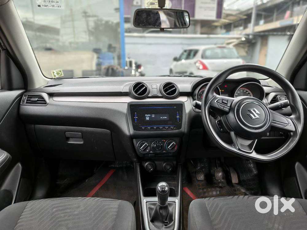 Maruti Suzuki Swift Vxi + Manual, 2022, Petrol