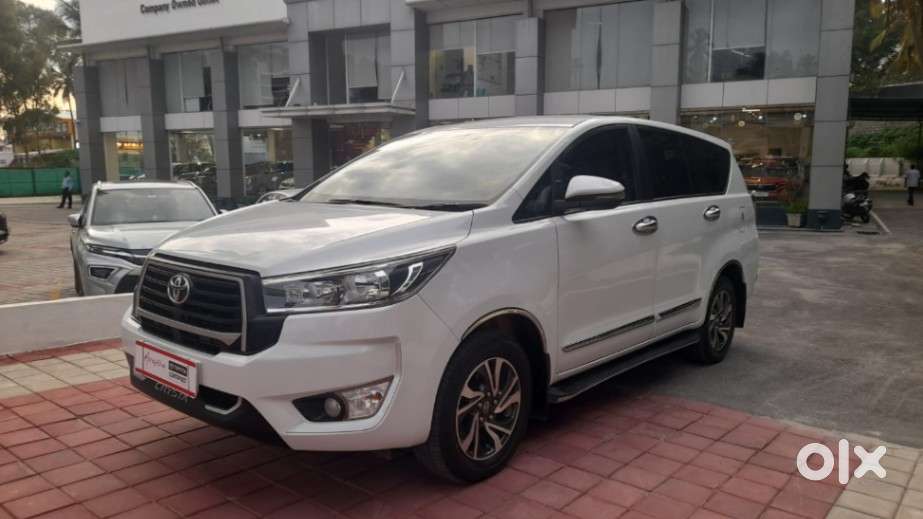 Toyota Innova Crysta 2.4 G MT 7 STR, 2025, Diesel