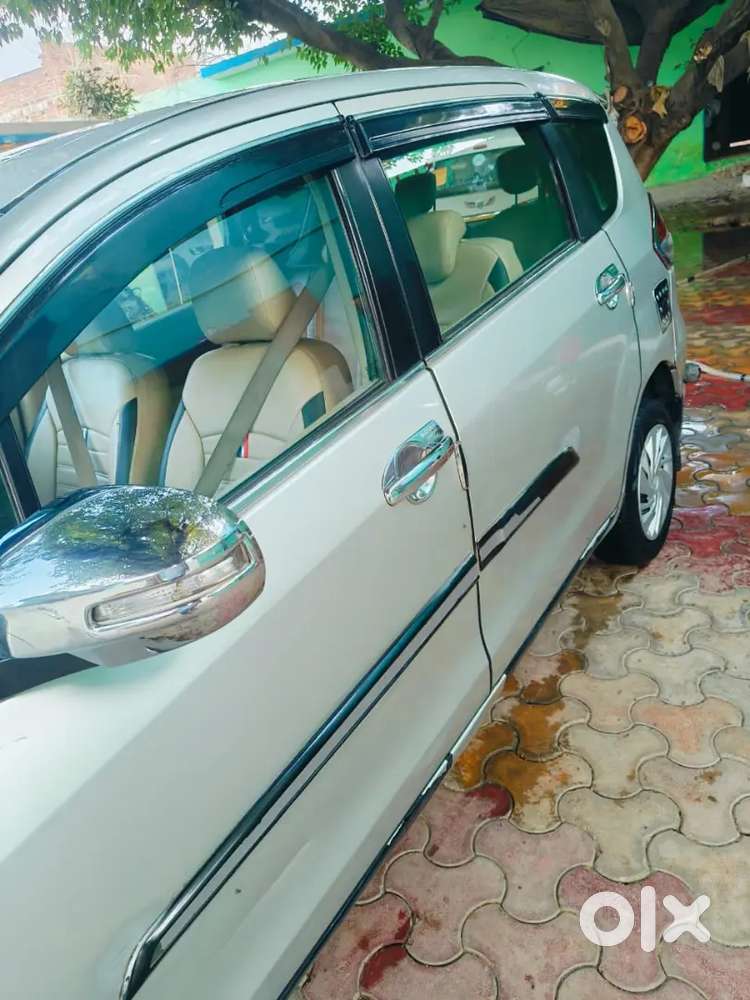 Maruti Suzuki Ertiga 2017 Diesel 120000 Km Driven