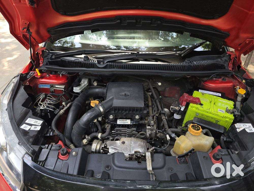Tata Nexon 1.2 Revotron Xz Plus Dual Tone, 2021, Petrol