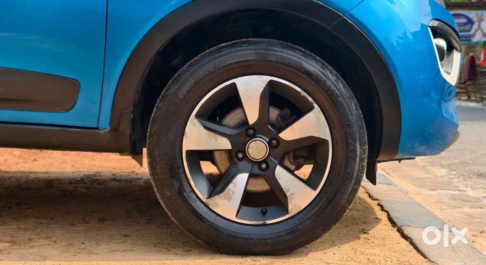 Tata Nexon 1.2 Revotron Xz Plus, 2017, Petrol