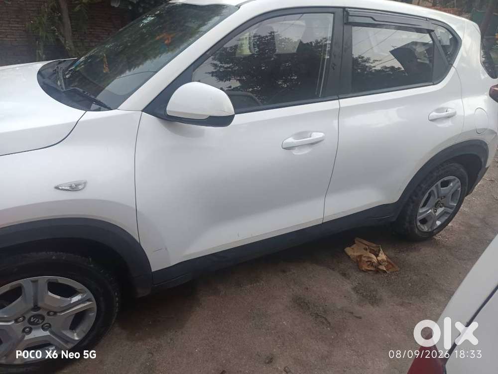 Kia Sonet Petrol 2021