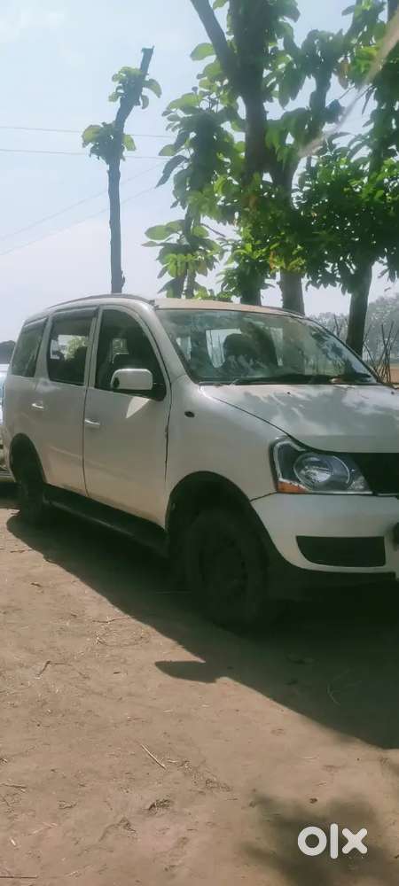 Mahindra Xylo 2014