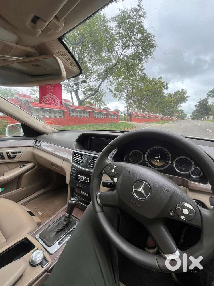 Mercedes-benz E-class 2012