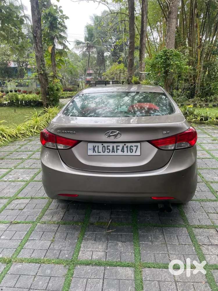 Full Option Elantra-doctor Used - Diesel