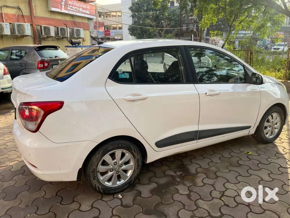 Hyundai Xcent 2015 Diesel Well Maintained