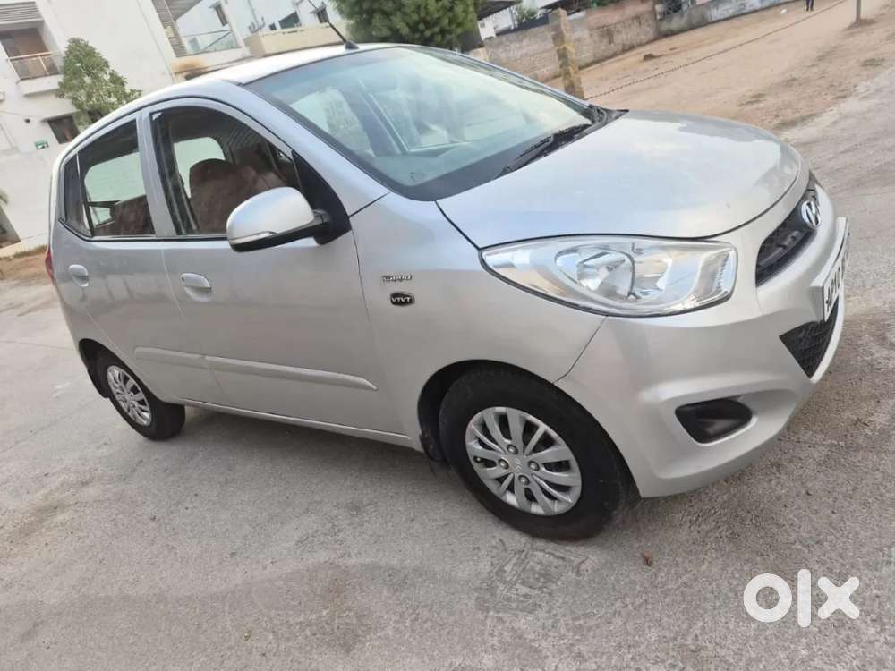 Hyundai I10 Sportz At, 2013, Petrol