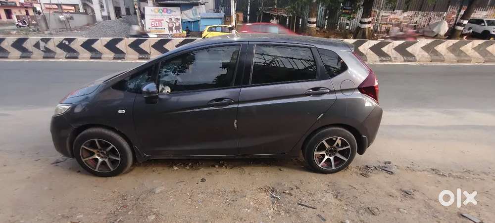 Honda Jazz 2017 Lpg Well Maintained