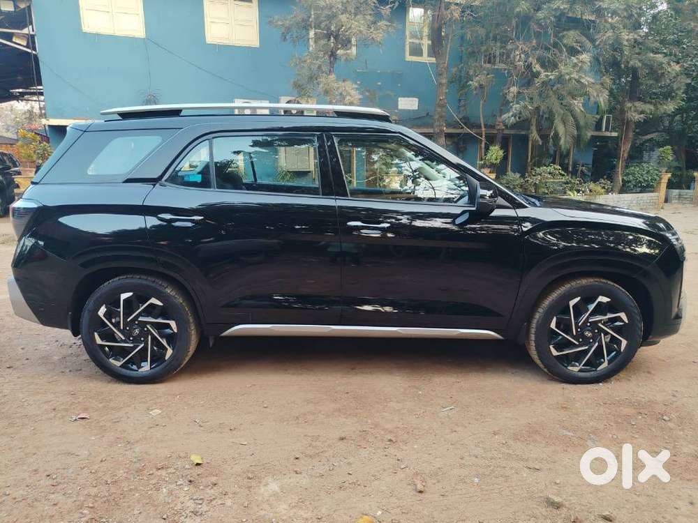 Hyundai Alcazar Platinum, 2025, Petrol