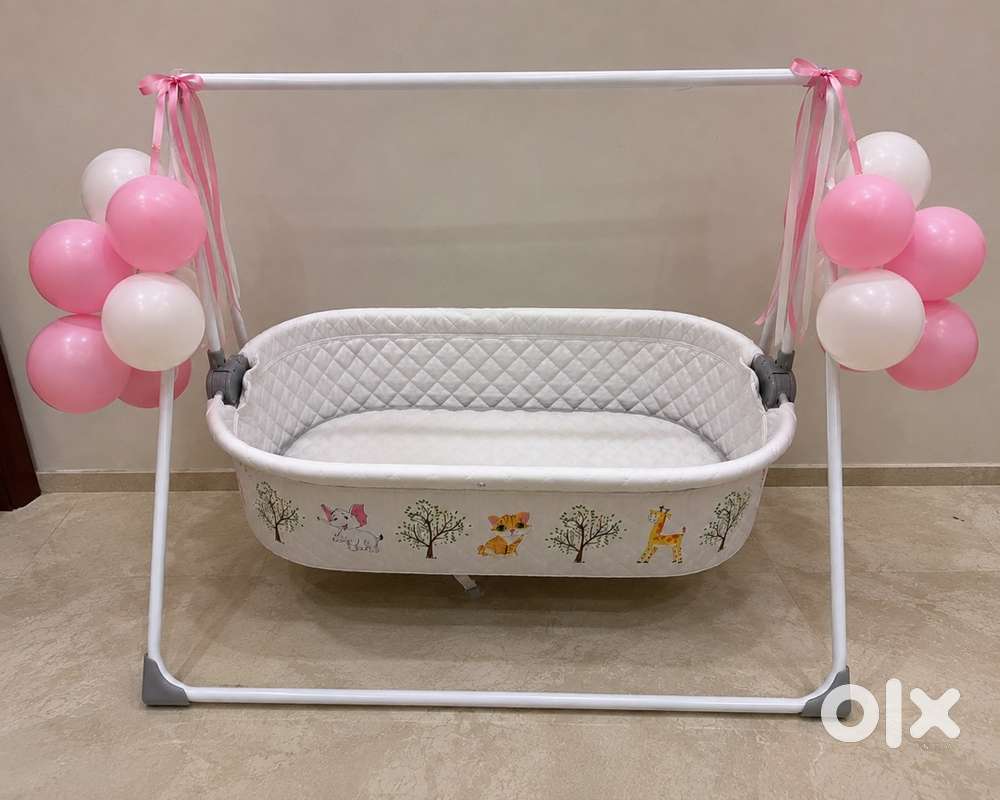 Baby Jhula / Cradle for Sale &ndash; Good Condition
