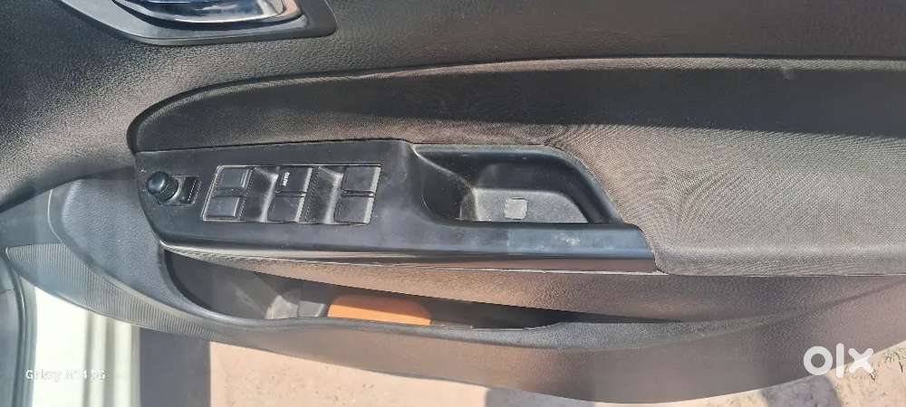 Swift Zxi Abs Petrol