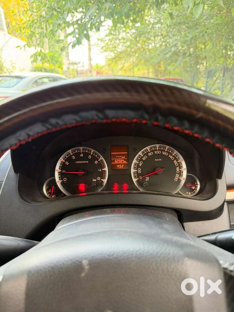 Maruti Suzuki Swift 2015 Petrol 62600 Km Driven
