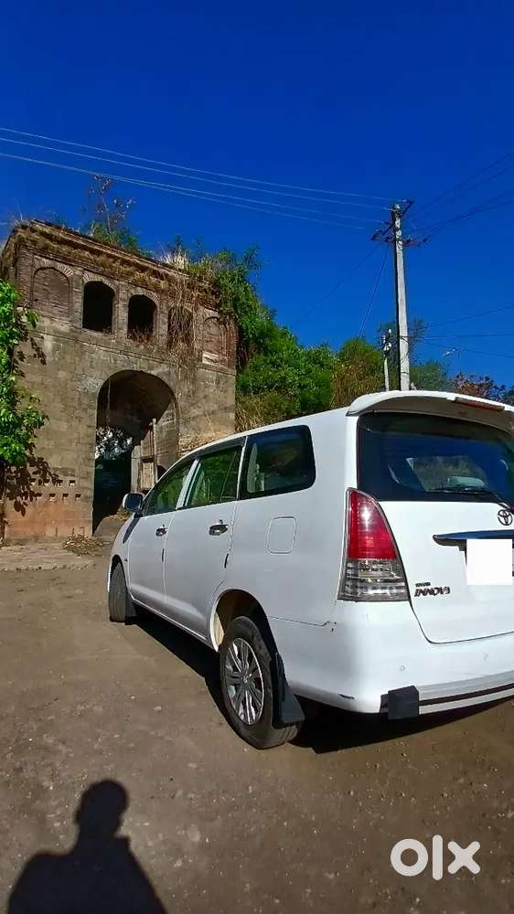 Toyota Innova 2010 Diesel Well Maintained