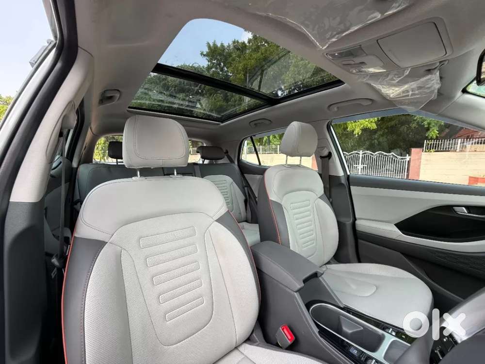 Hyundai Creta Sx (o) 1.5 Petrol Cvt, 2025, Petrol