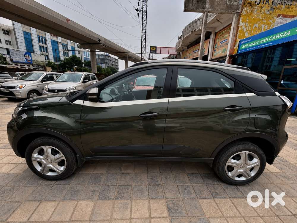 Tata Nexon 1.2 Revotron Xm (s), 2023, Petrol