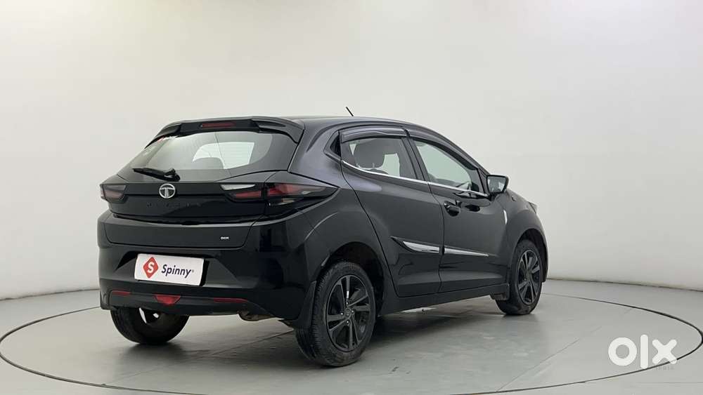 Tata Altroz 1.2 Xza Plus Dark Edition Dct, 2022, Petrol