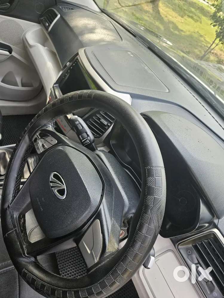 Xuv 300 W6