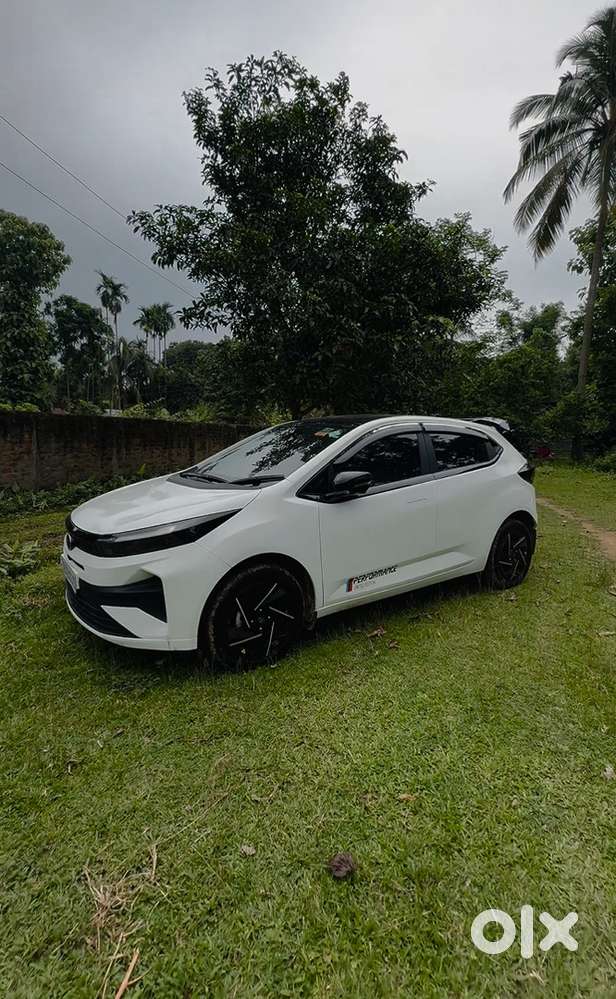 Tata Altroz 2026 Cng & Hybrids 16000 Km Driven