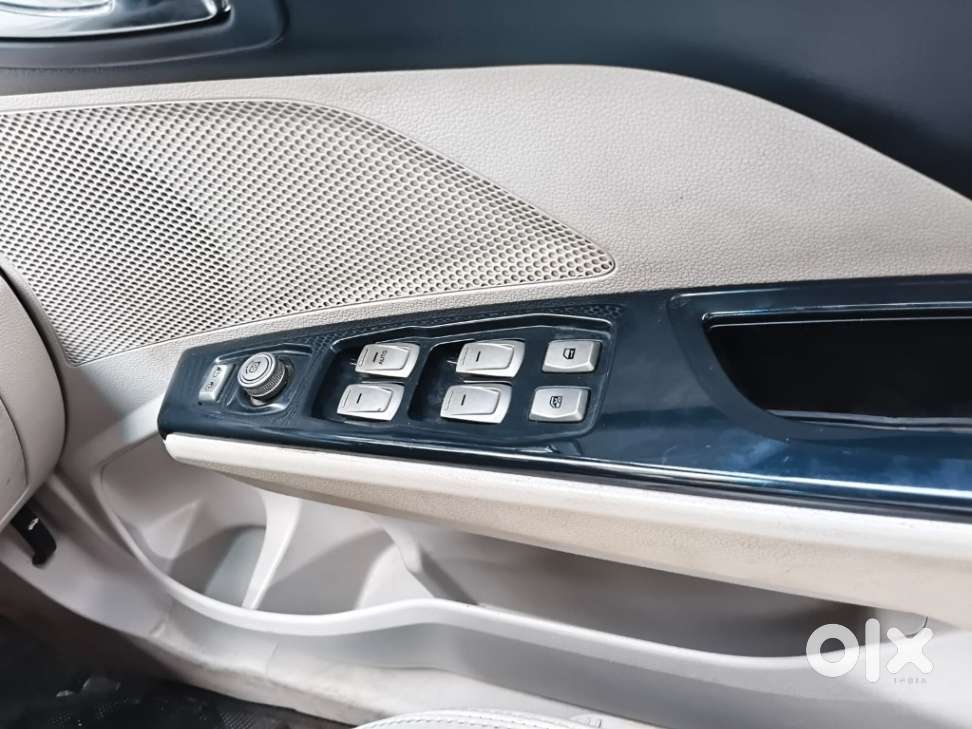 Mahindra Xuv300 W8 Amt Optional Diesel, 2020, Diesel