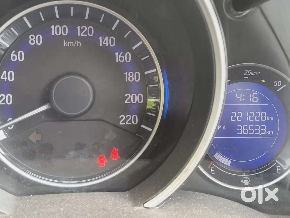 Honda Jazz 2016 Diesel 200000 Km Driven