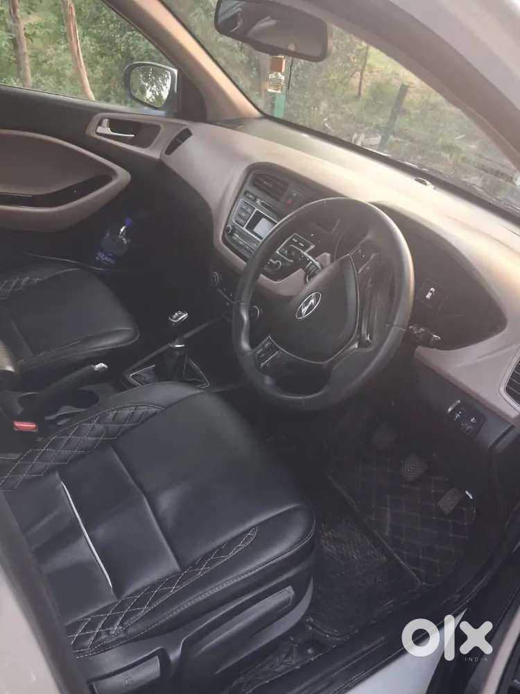 Hyundai I20 2015 Diesel 130000 Km Driven