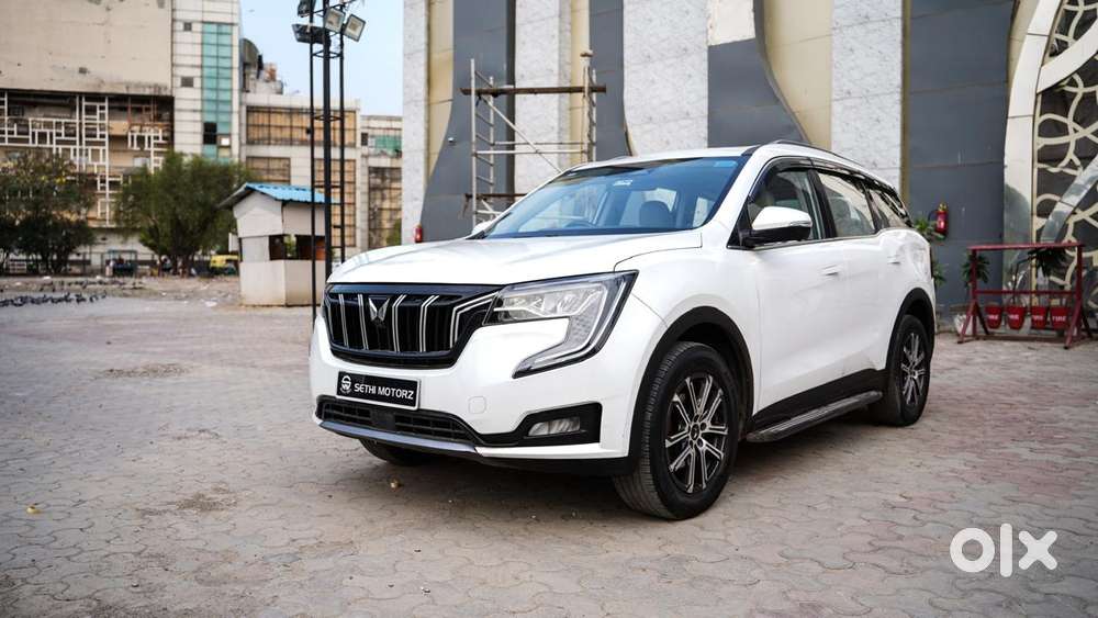 Mahindra Xuv700 2.0 Ax 7 Petrol At Str, 2022, Petrol