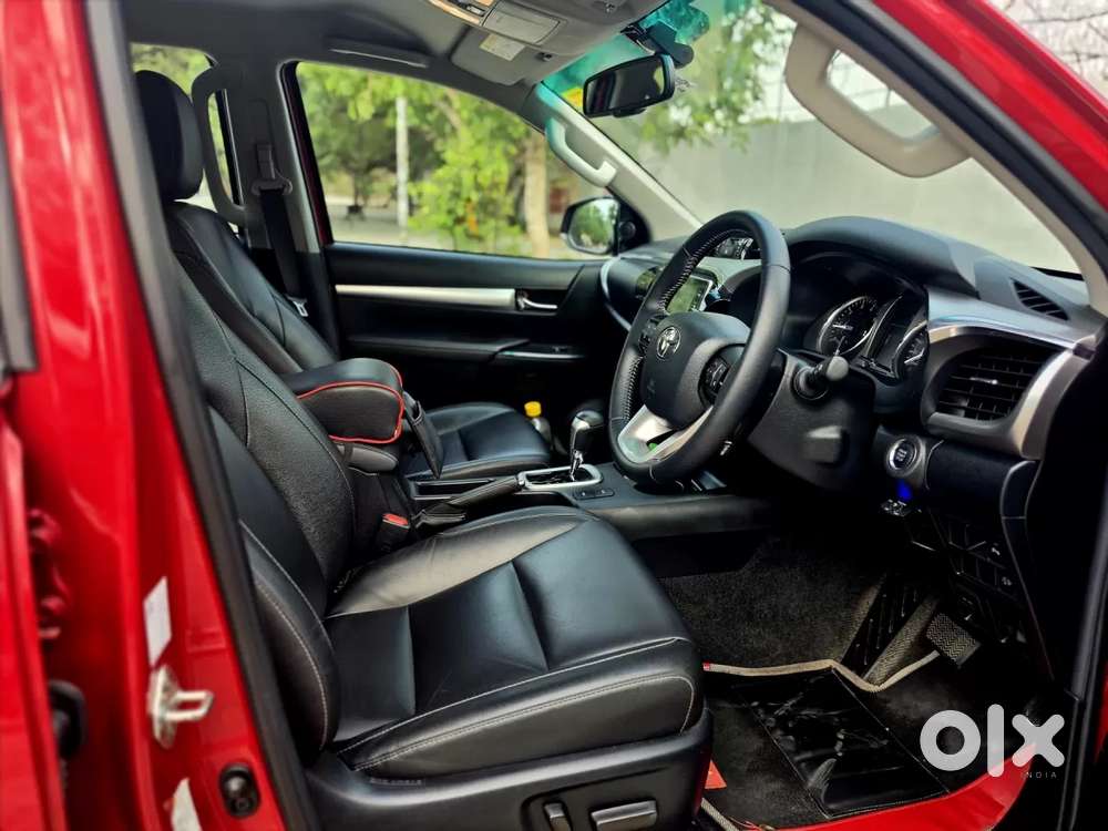 Toyota Hilux 2.8 High 4x4 Mt, 2023, Diesel