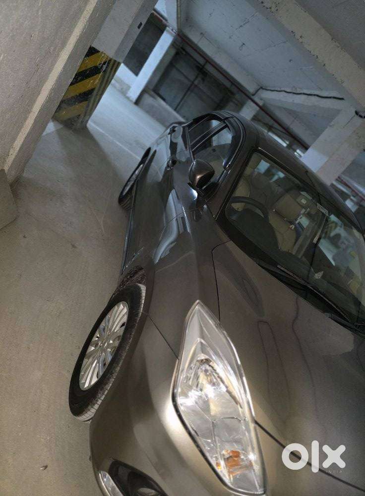 Maruti Suzuki Dzire 1.2 Zxi Cng, 2024, Cng & Hybrids