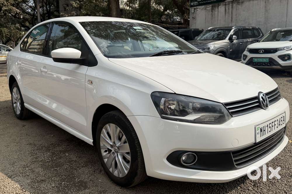 Volkswagen Vento 1.2 Highline Plus At 16 Alloy, 2016, Petrol
