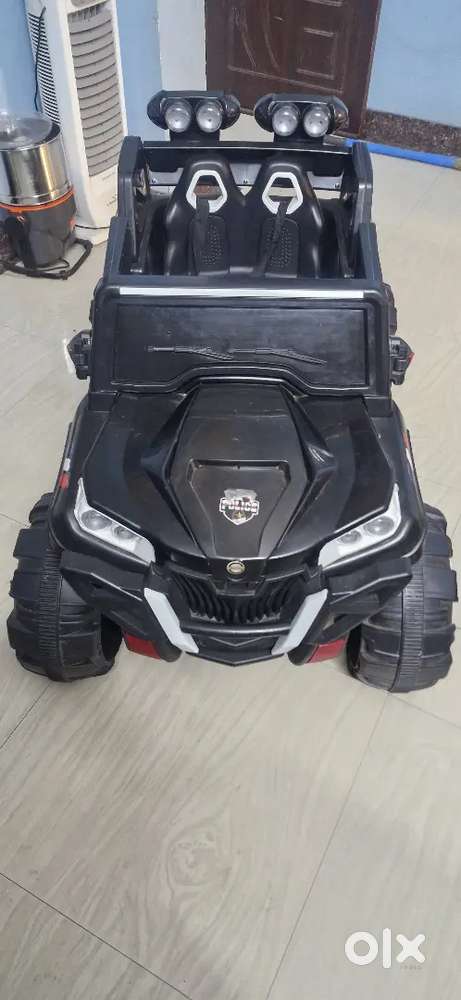 Kids car 4x4 wheel drive