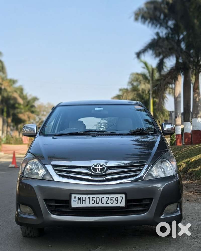 Toyota Innova 2.5 V 7 Str, 2011, Diesel